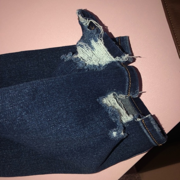 American Eagle hell yeah ripped jeans - Picture 3 of 7